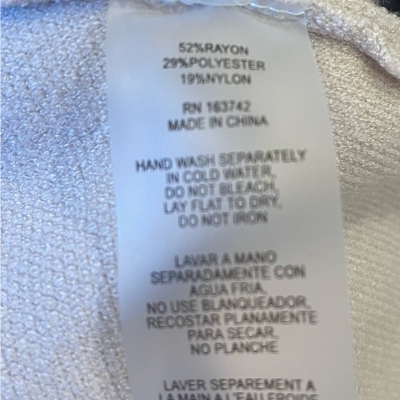 SIONI open sweater with hood - Picture 3 of 4